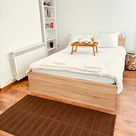 Spacious With A Mountain View, Big Balcony And Parking Apartament *