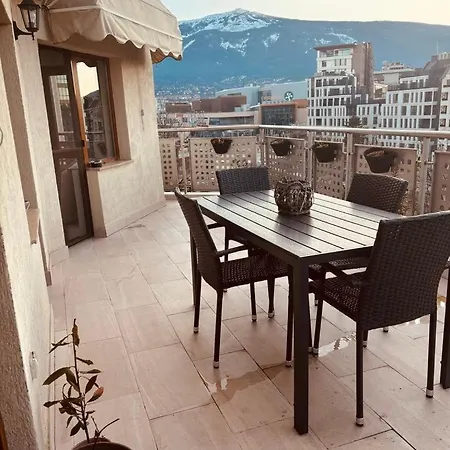 Spacious With A Mountain View, Big Balcony And Parking Sofía