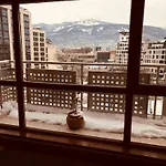 Апартаменты Spacious With A Mountain View, Big Balcony And Parking