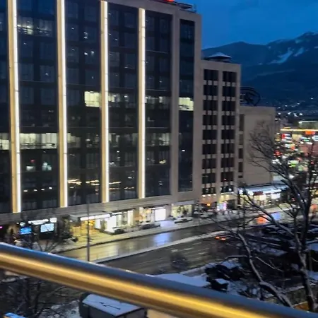 Spacious With A Mountain View, Big Balcony And Parking 소피아