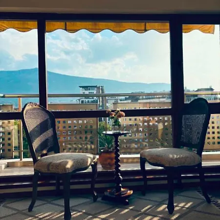 Spacious With A Mountain View, Big Balcony And Parking Apartment