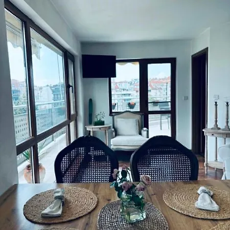 Apartment Spacious With A Mountain View, Big Balcony And Parking *