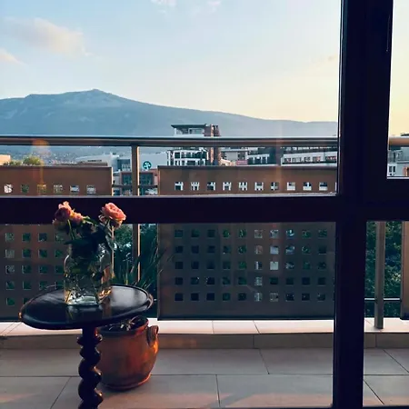 Apartment Spacious With A Mountain View, Big Balcony And Parking Sofia