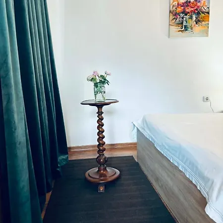 Spacious With A Mountain View, Big Balcony And Parking Apartment Sofia