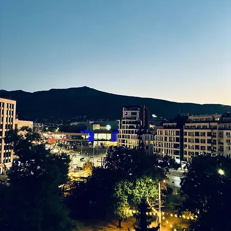 Apartment Spacious With A Mountain View, Big Balcony And Parking *