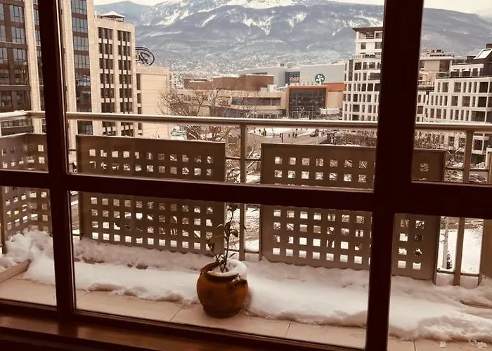 Lejlighed Spacious With A Mountain View, Big Balcony And Parking