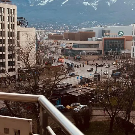 アパート Spacious With A Mountain View, Big Balcony And Parking *