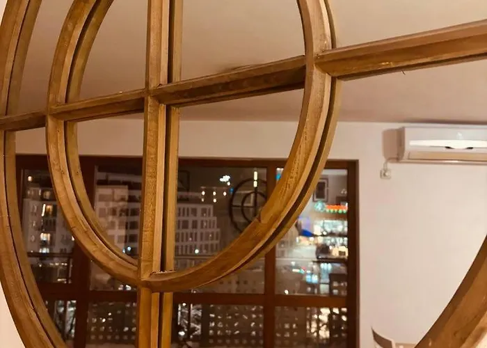 Spacious With A Mountain View, Big Balcony And Parking アパート ソフィア